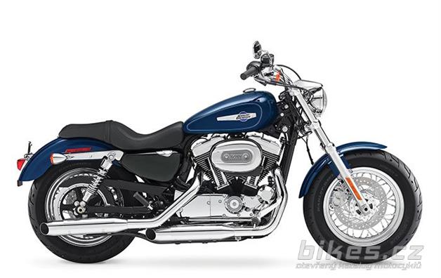 Harley-Davidson Sportster XL1200C Custom