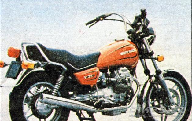 Moto Guzzi V 35 Custom