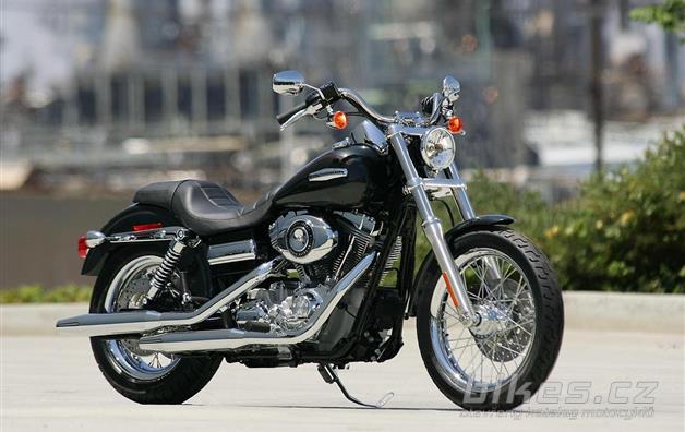 Harley-Davidson Dyna Superglide Sport