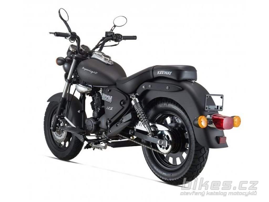 Keeway Superlight 125 Limited 2024 technické parametry, názory motorkářů, servisní manuály